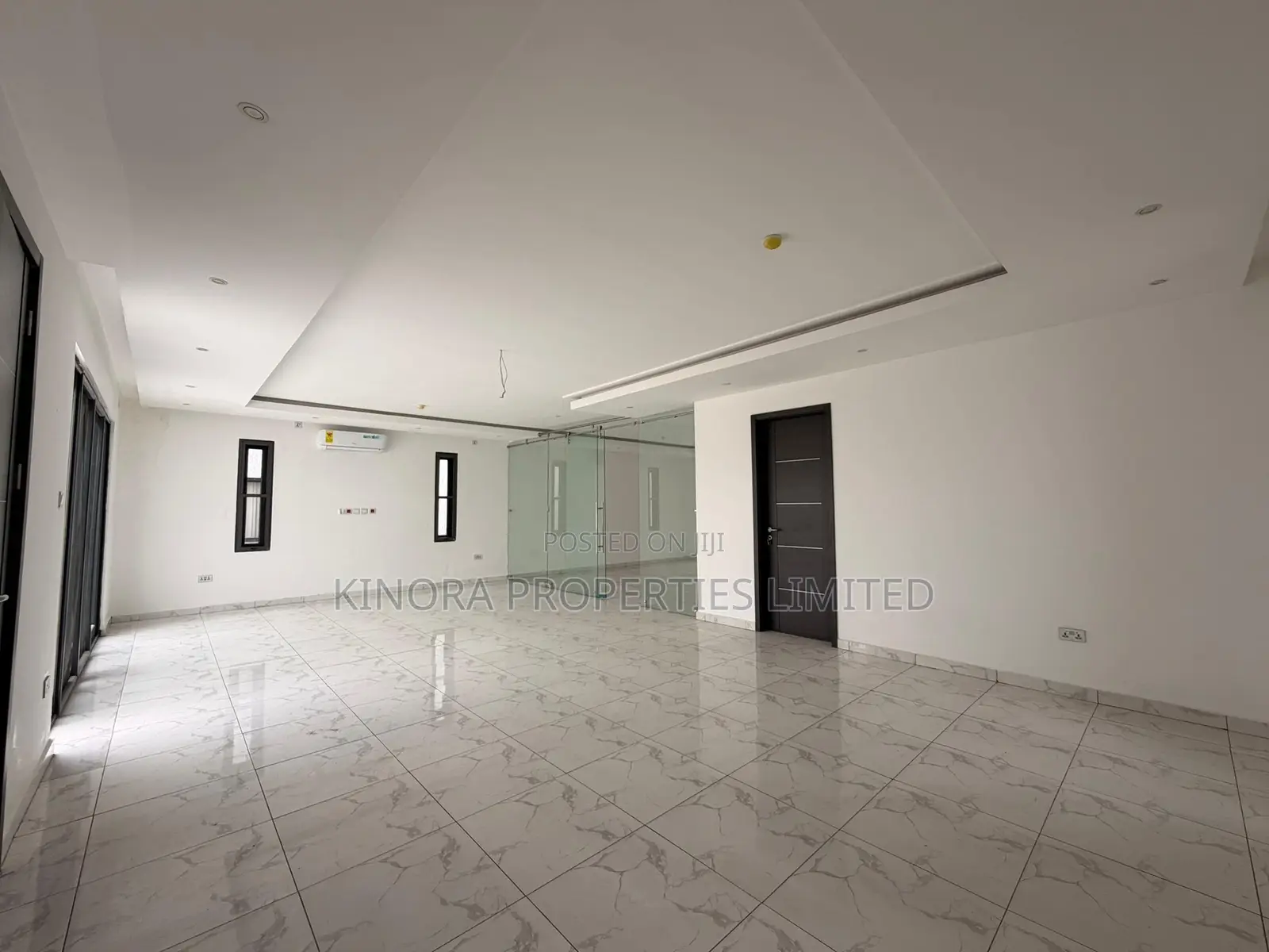 4bdrm Duplex in Adjiganor, East Legon for sale