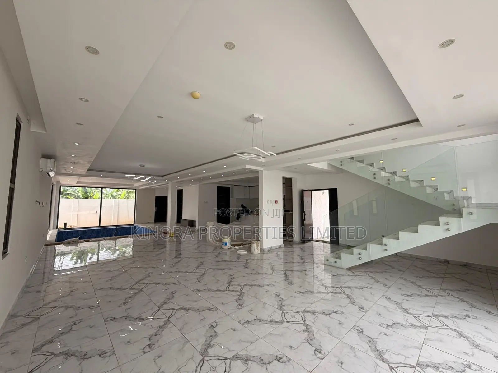 4bdrm Duplex in Adjiganor, East Legon for sale