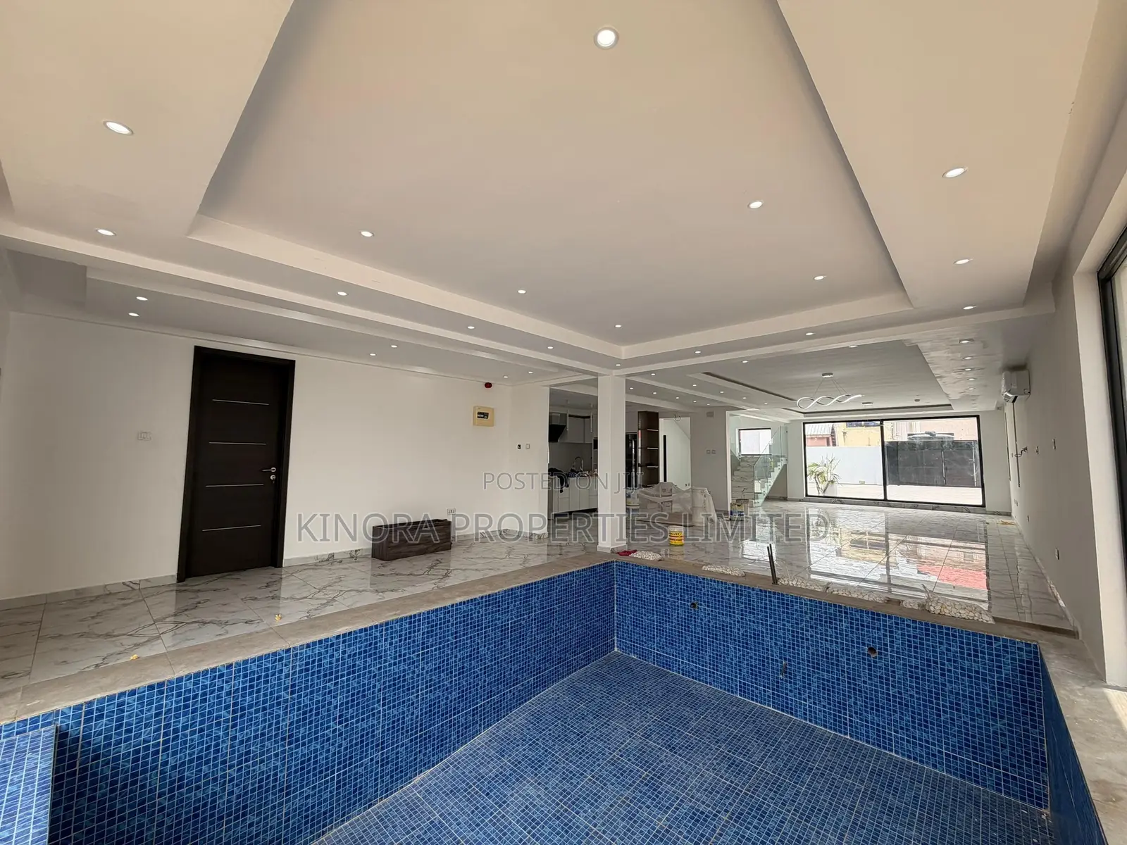 4bdrm Duplex in Adjiganor, East Legon for sale