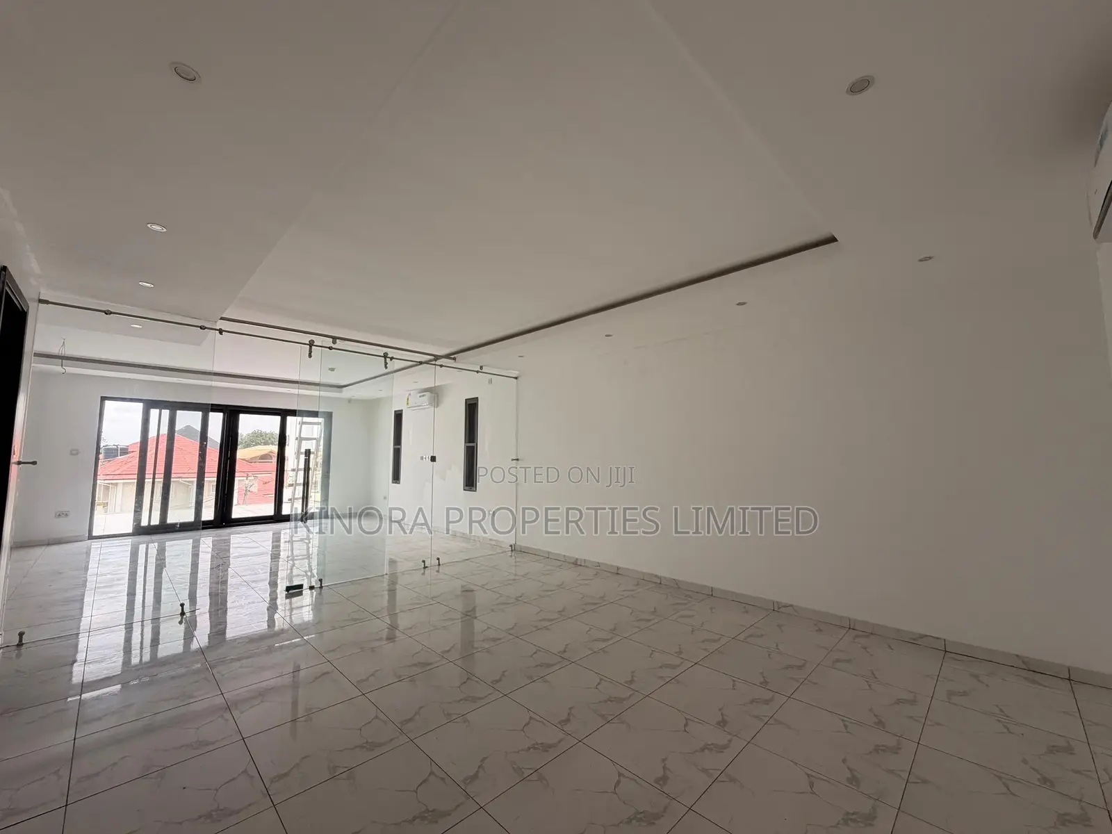 4bdrm Duplex in Adjiganor, East Legon for sale