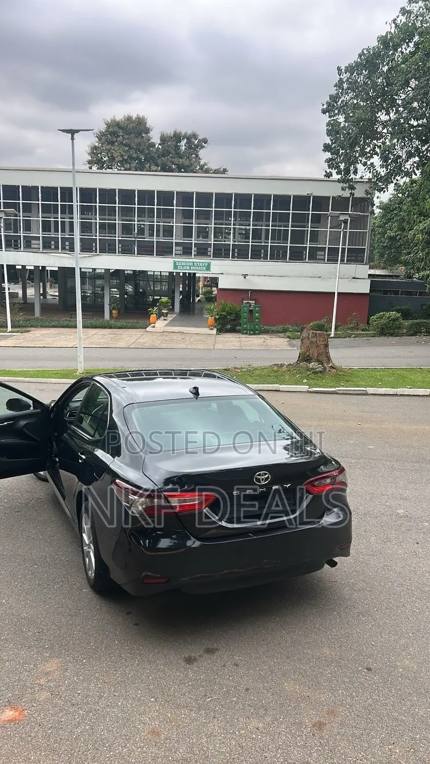 Toyota Camry LE 2022 Black