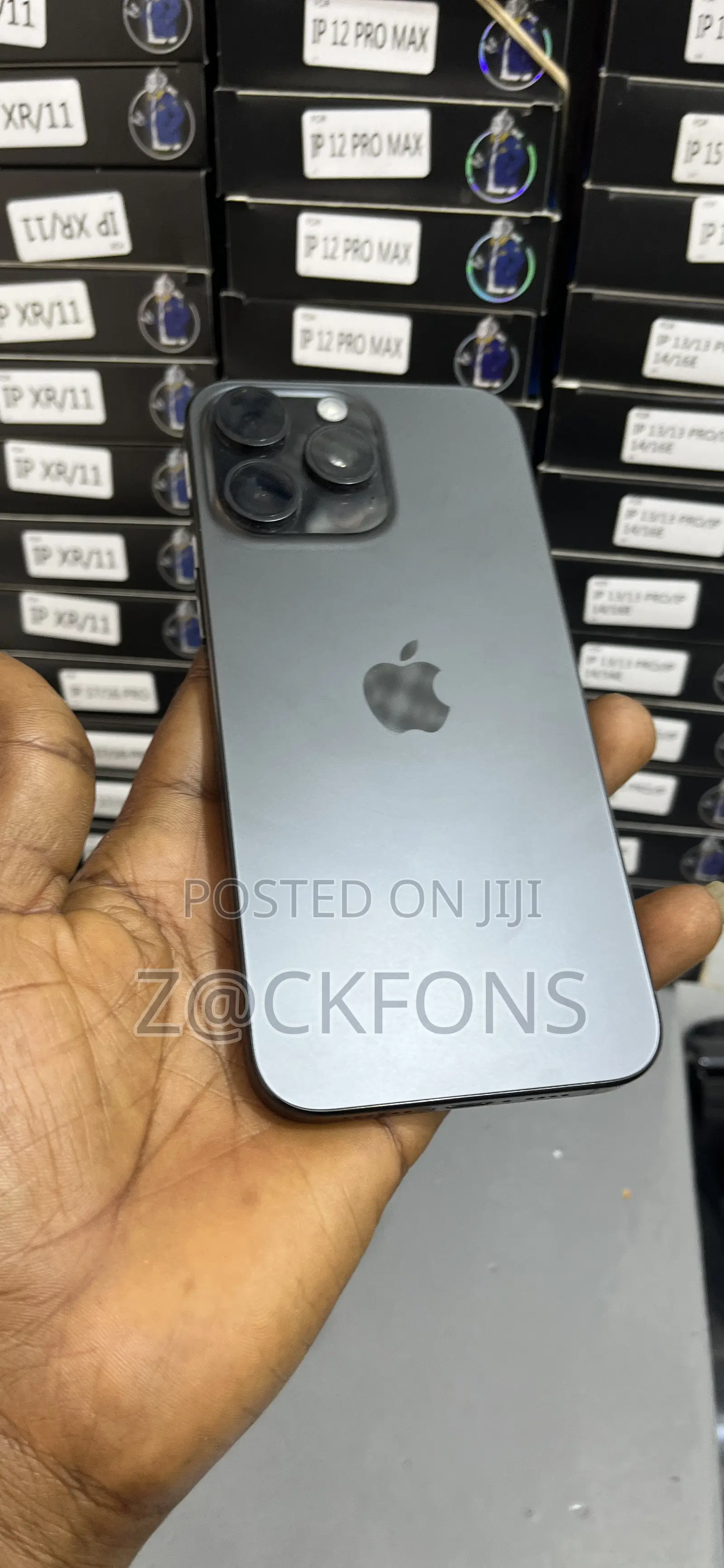 Apple iPhone 15 Pro Max 1 TB Black