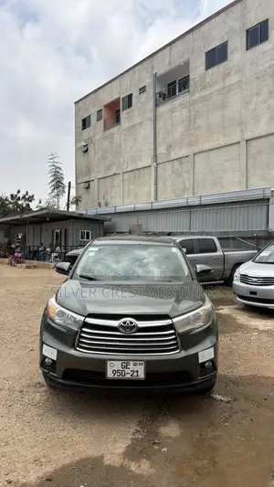 Toyota Highlander LE 4dr SUV AWD (3.5L 6cyl 6A) 2015 Green