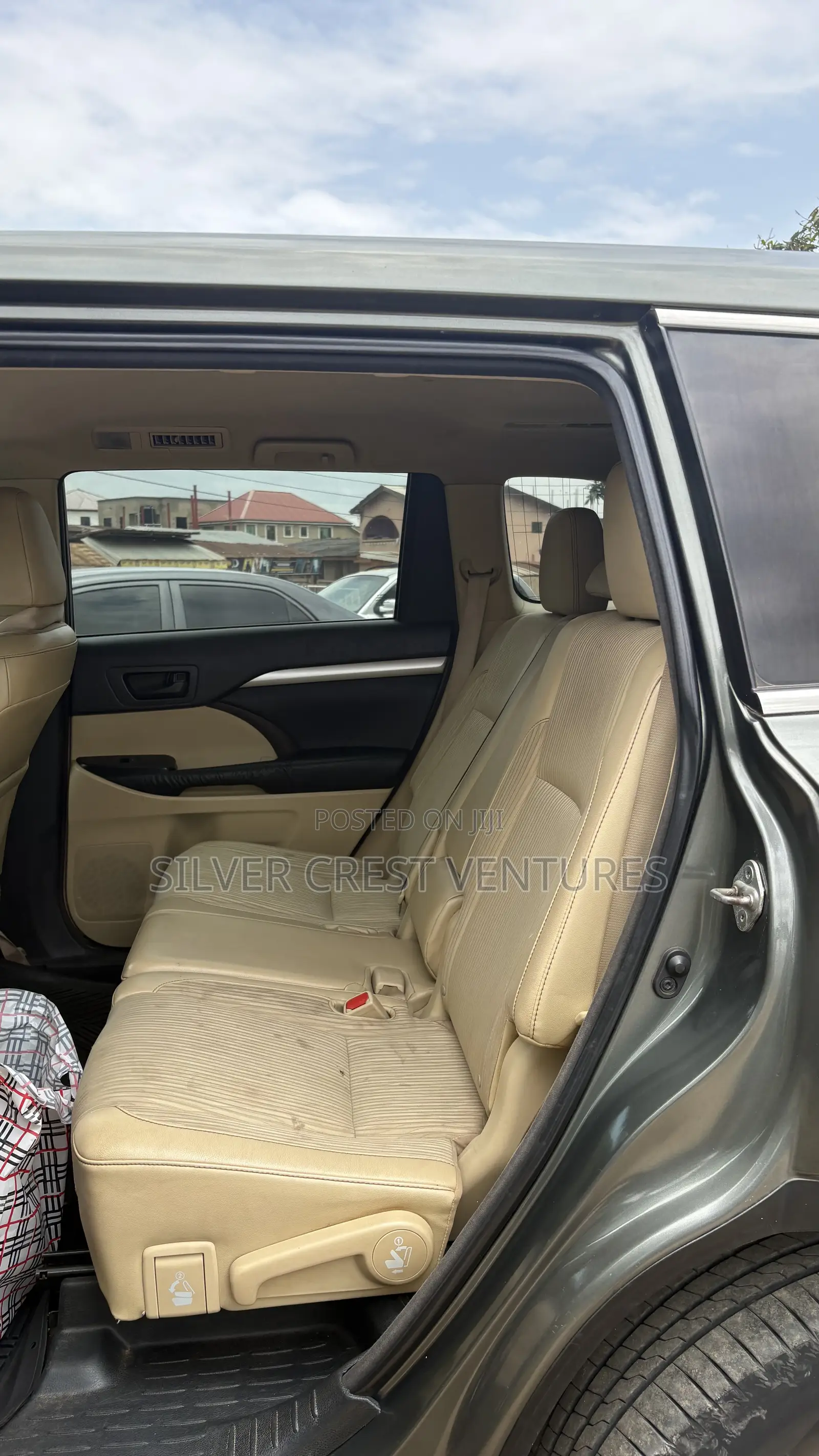 Toyota Highlander LE 4dr SUV AWD (3.5L 6cyl 6A) 2015 Green