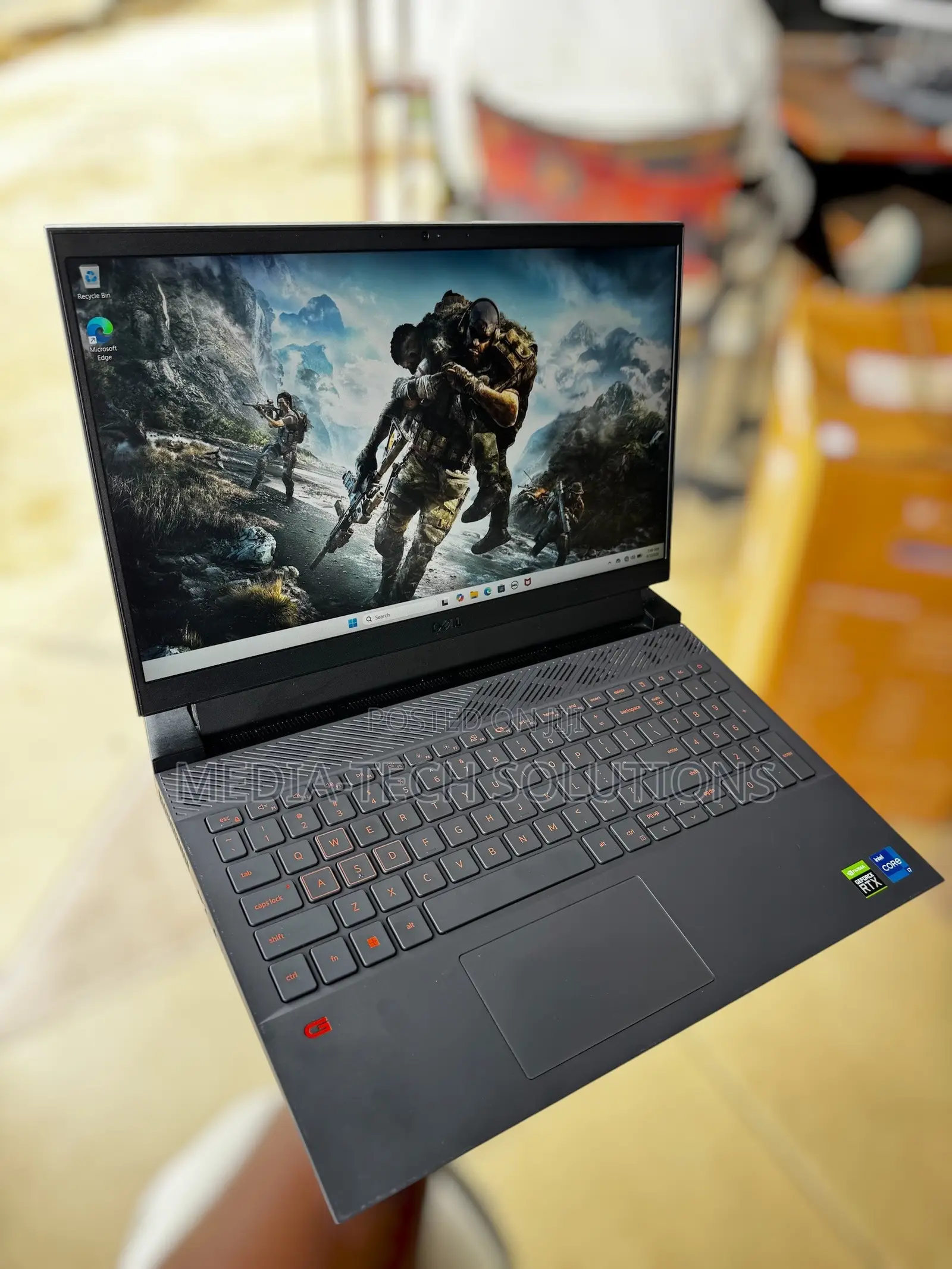 Laptop Dell G15 5520 16GB Intel Core i7 SSD 1T
