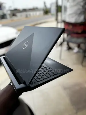 Laptop Dell G15 5520 16GB Intel Core i7 SSD 1T