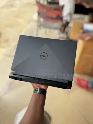 Laptop Dell G15 5520 16GB Intel Core i7 SSD 1T
