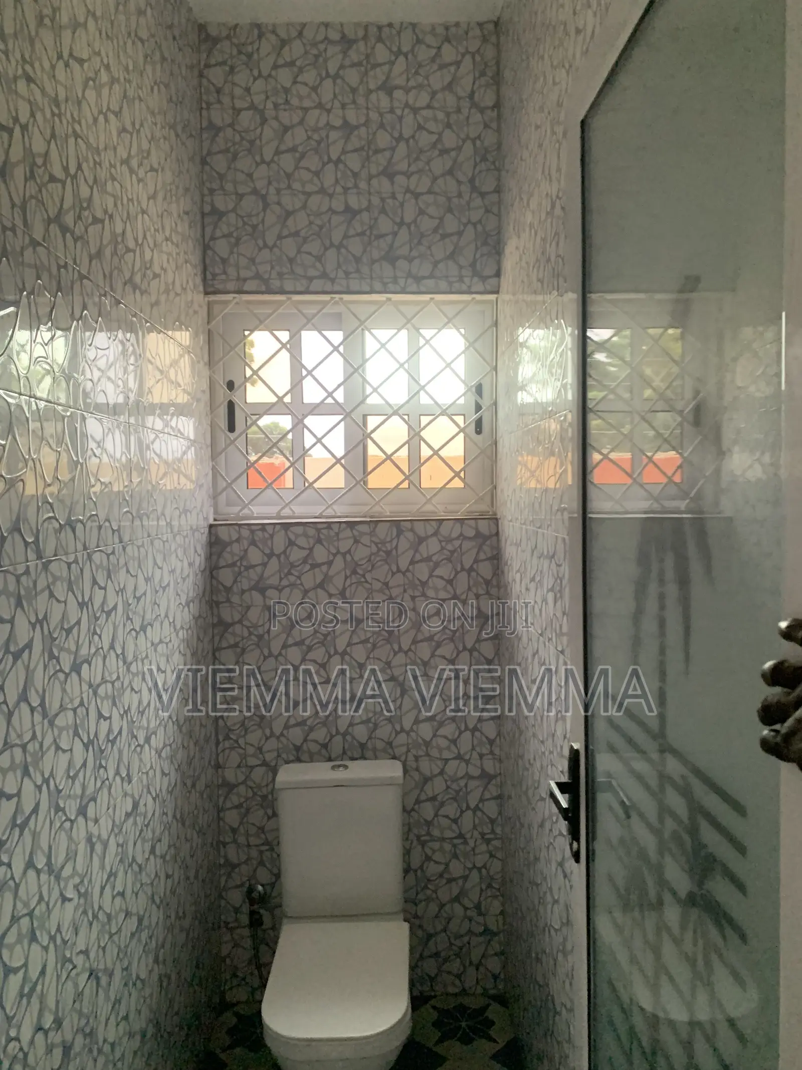 4bdrm House in Oyibi for rent