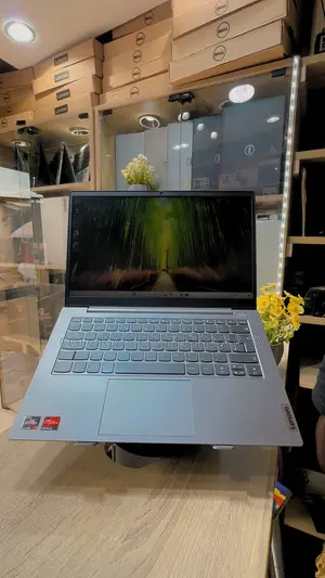Laptop Lenovo Thinkbook 14 16GB AMD Ryzen 7 SSD 256GB