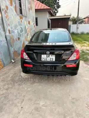 Nissan Versa 1.6 SV 2013 Black