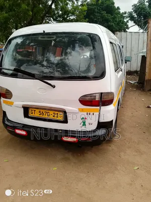 Hyundai Starex 2007 White