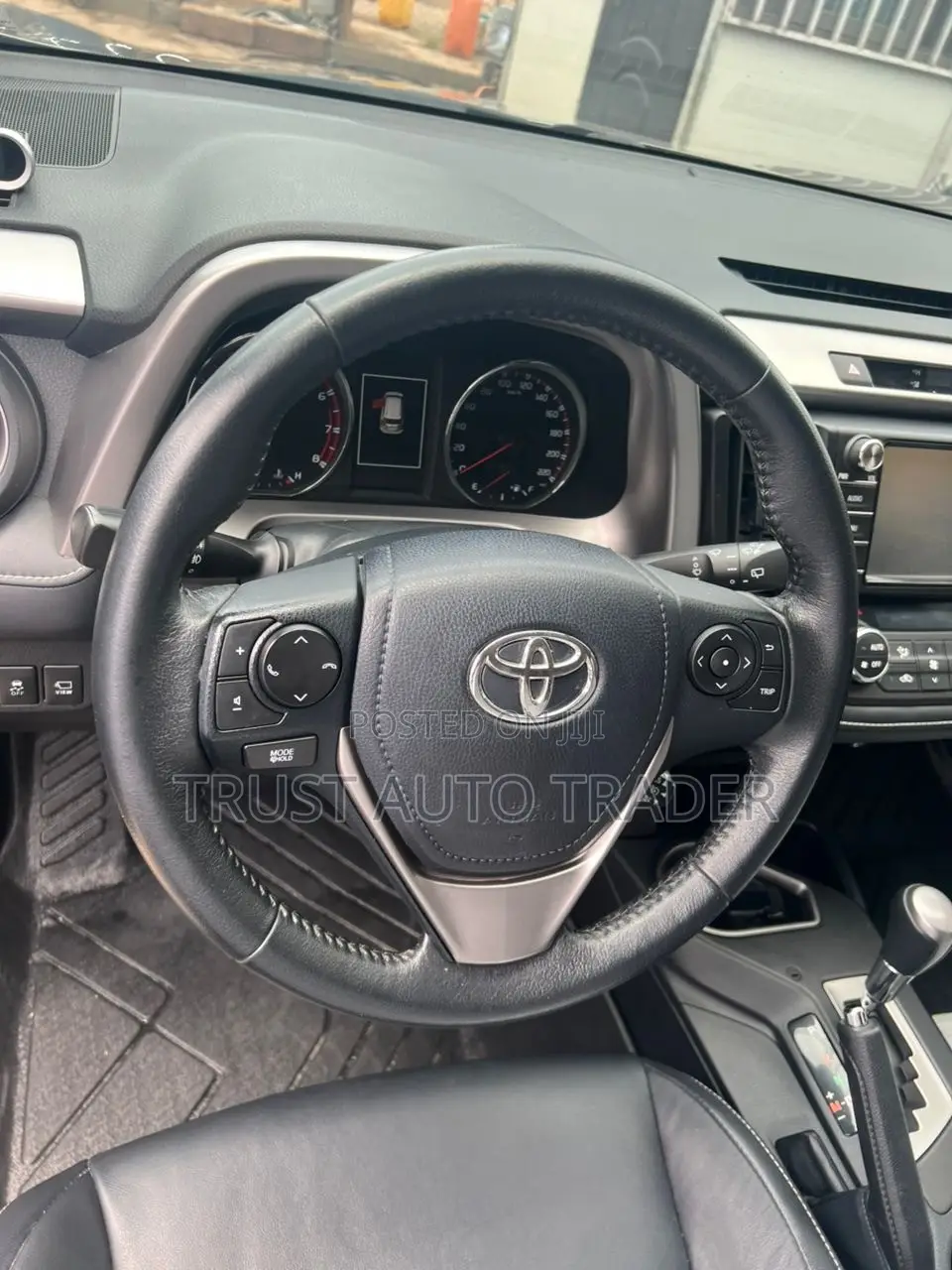 Toyota RAV4 2018 Gray