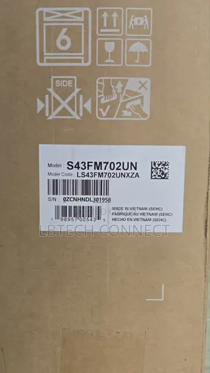 Samsung S43FM702UN 43-Inch 4K UHD Smart Monitor