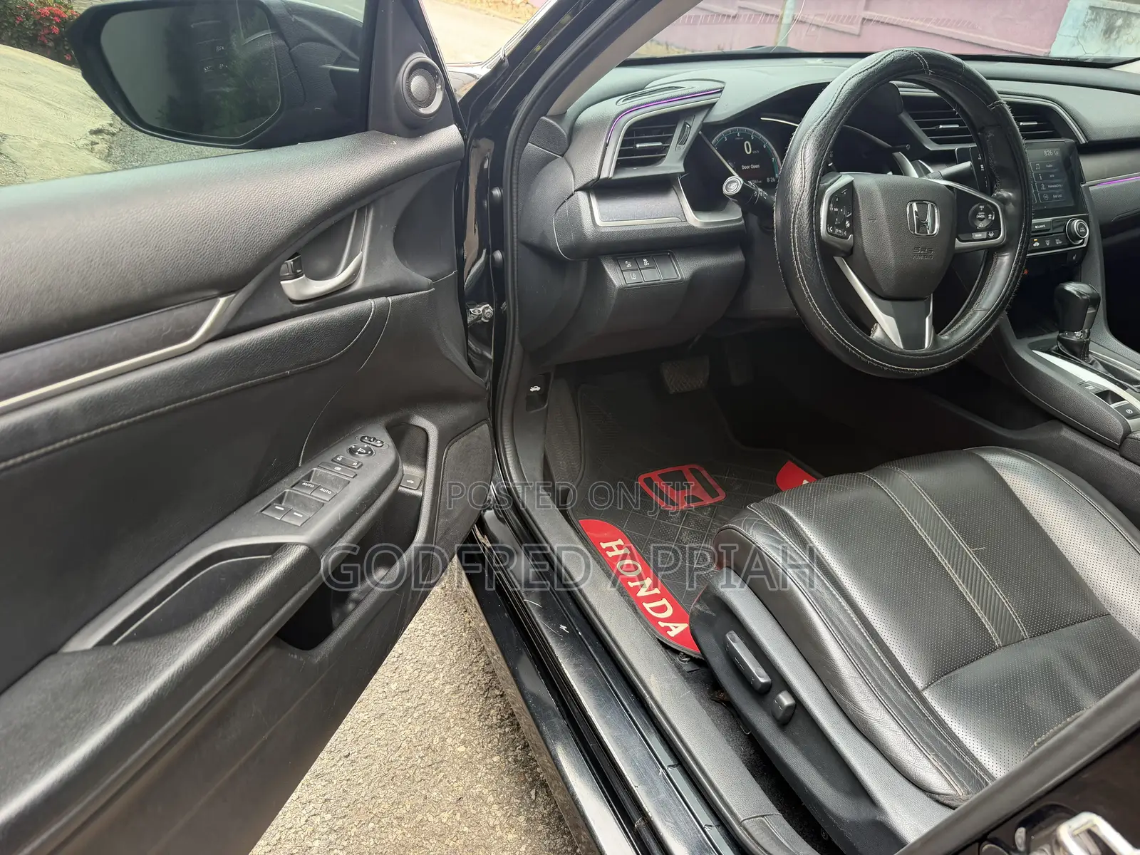 Honda Civic Touring 2dr Coupe (1.5L 4cyl) 2017 Black