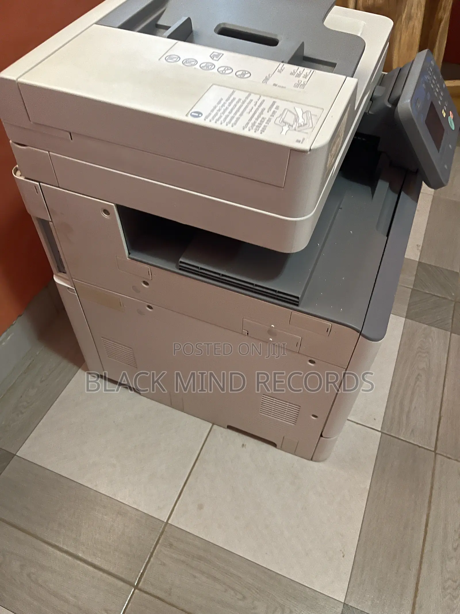 Canon Color imageRUNNER C1325iF – A4