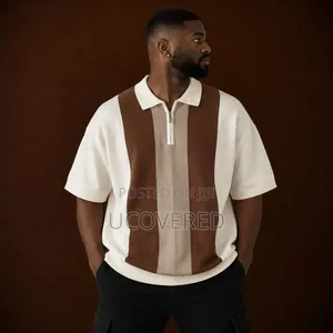Short-Sleeved, Vertical Colorblock Knit Quarter-Zip Polo Shirt
