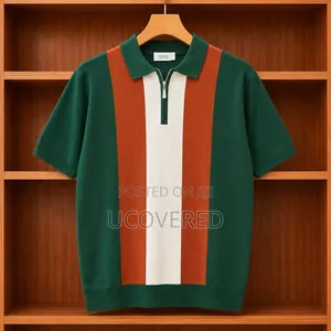 Short-Sleeved, Vertical Colorblock Knit Quarter-Zip Polo Shirt