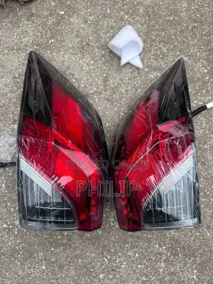 Toyota RAV4 2019,2020 Tail Light Pair