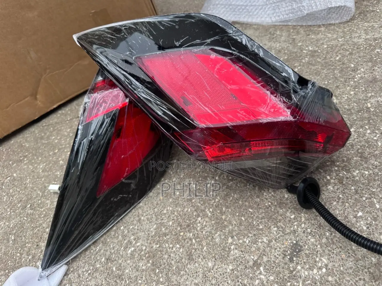 Toyota RAV4 2019,2020 Tail Light Pair