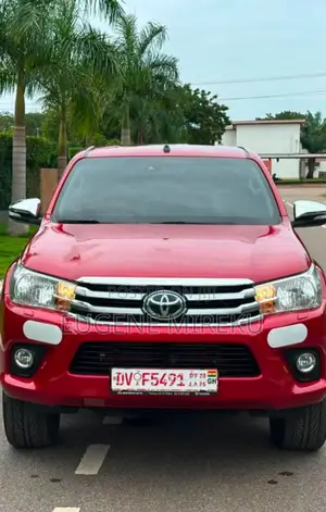 Toyota Hilux 2017 Red