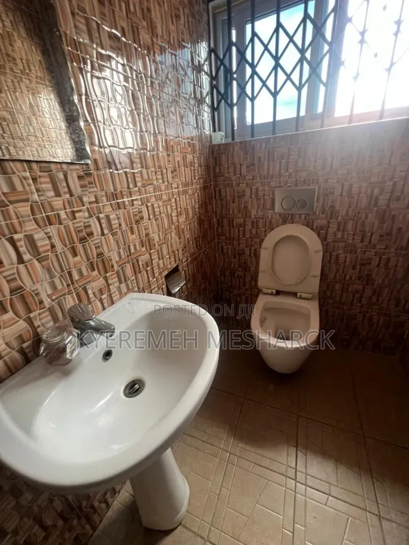 3bdrm Duplex in North Legon Hills, Pentecost for rent