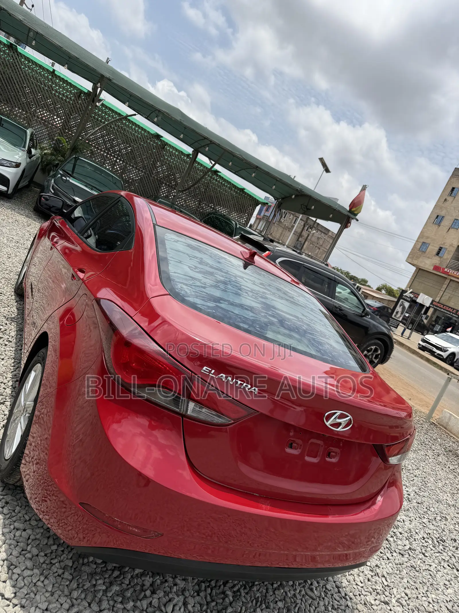 Hyundai Elantra SE 4dr Sedan (1.8L 4cyl 6A) 2015 Red