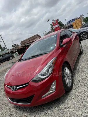 Hyundai Elantra SE 4dr Sedan (1.8L 4cyl 6A) 2015 Red