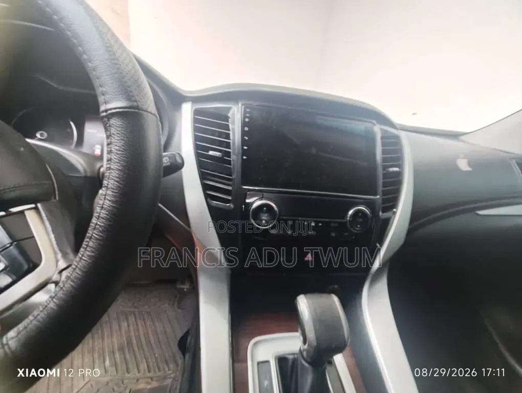 Mitsubishi Pajero 2017 Black