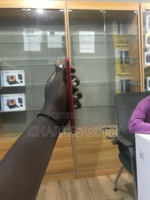 Apple iPhone XR 128 GB Red