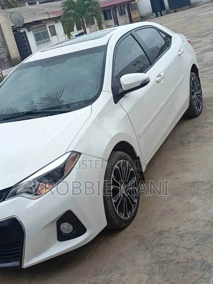 Toyota Corolla S Plus 4dr Sedan (1.8L 4cyl Manual) 2016 White