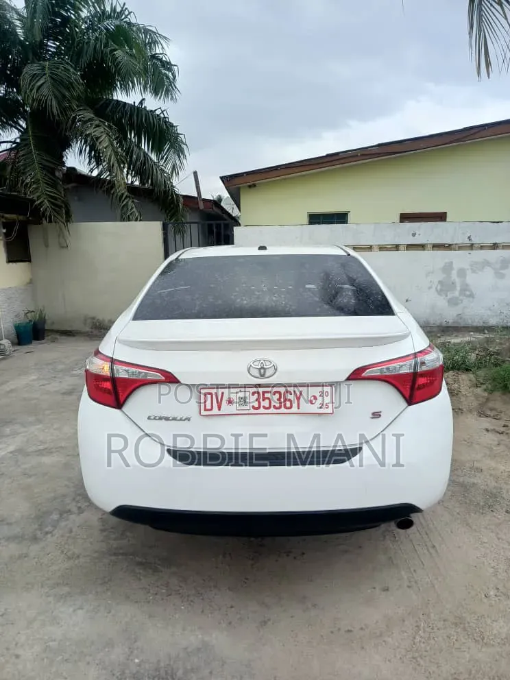 Toyota Corolla S Plus 4dr Sedan (1.8L 4cyl Manual) 2016 White