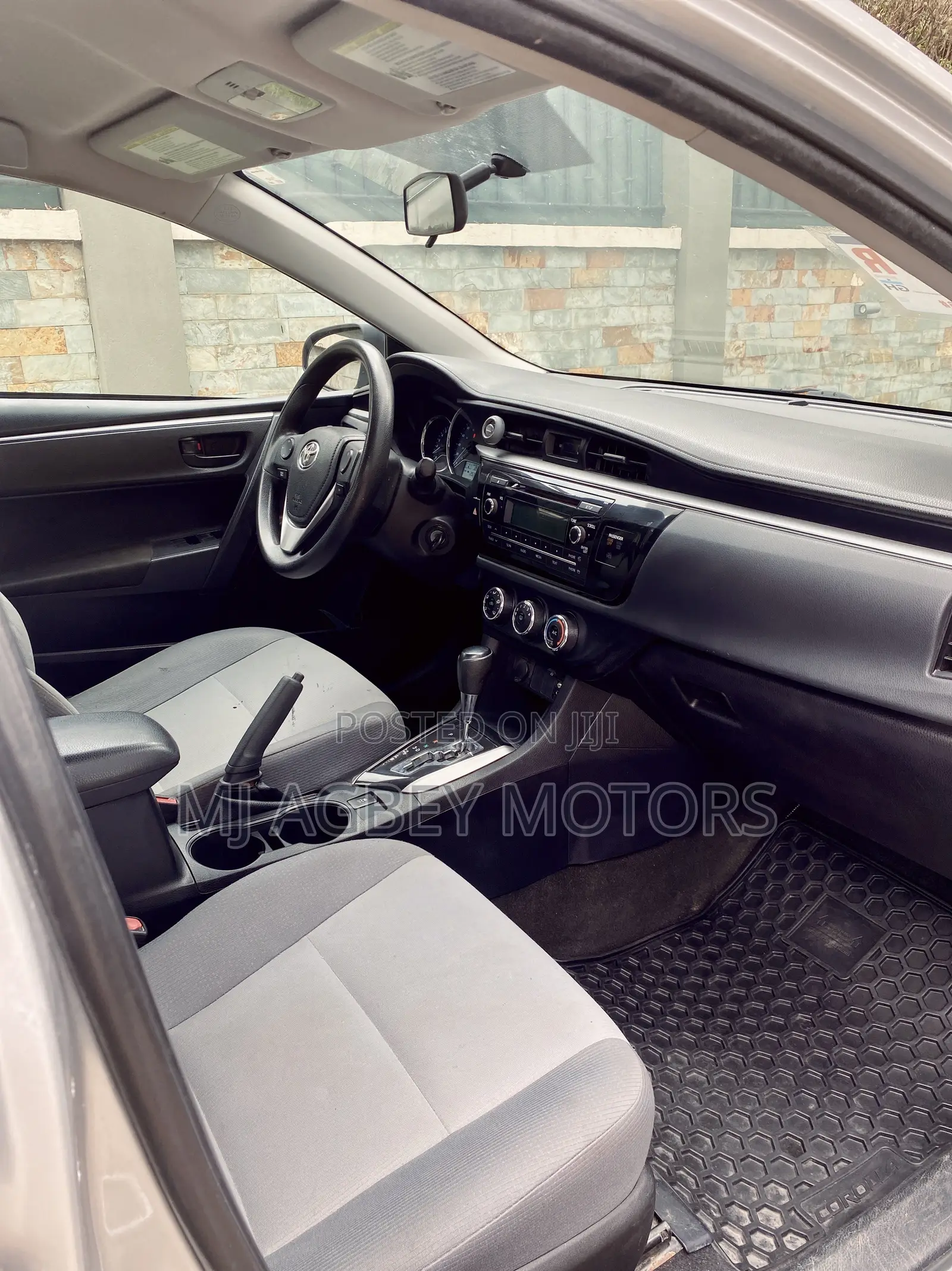 Toyota Corolla 2016 Silver