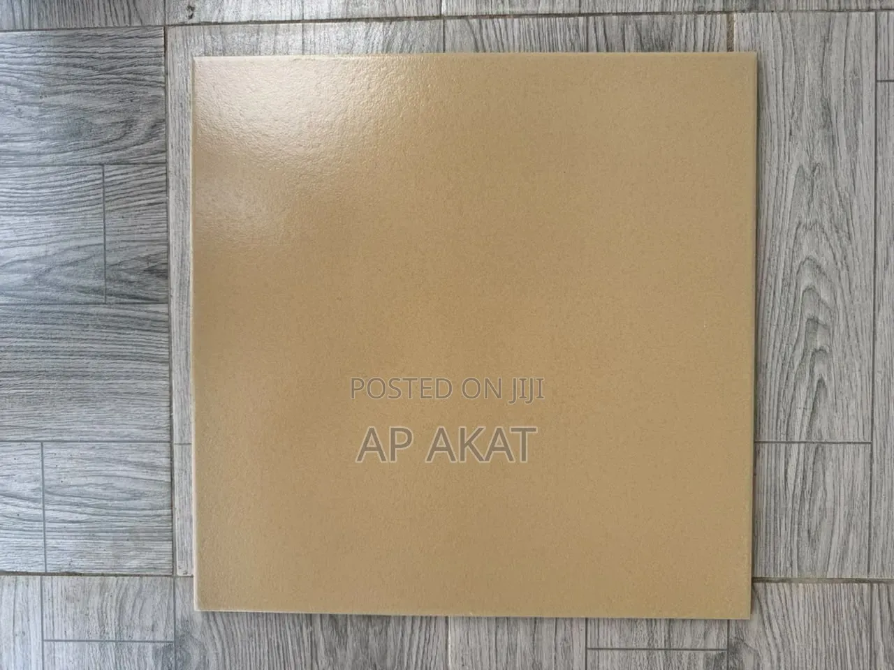 FLOOR 40x40cm