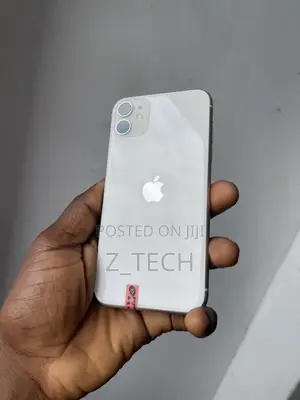 New Apple iPhone 11 128 GB White