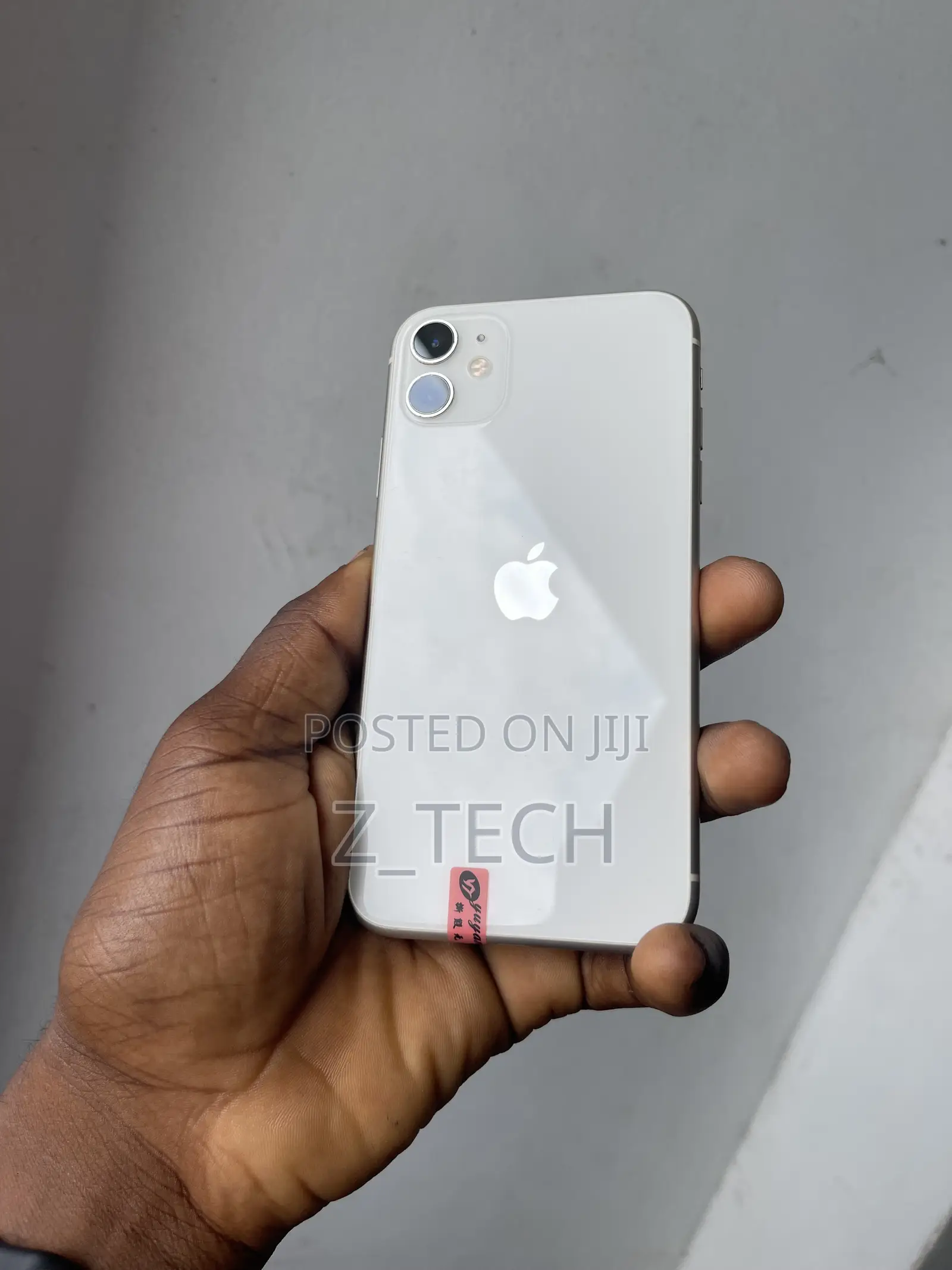 New Apple iPhone 11 128 GB White