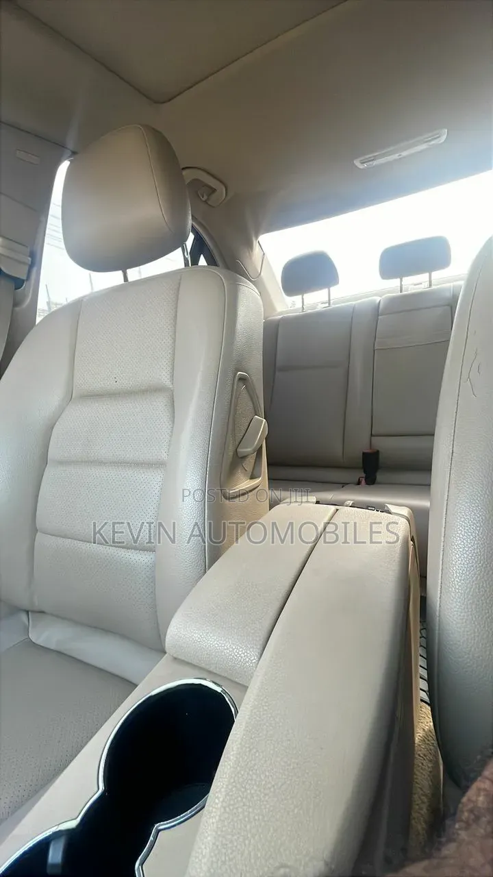 Mercedes-Benz C250 2013 Black
