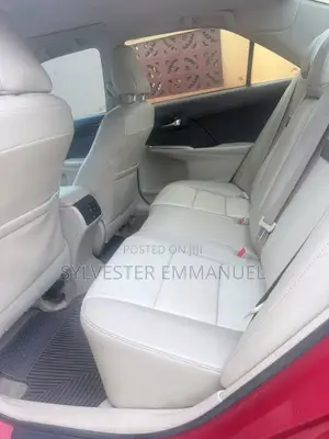 Toyota Camry XLE 4dr Sedan (2.5L 4cyl 6A) 2016 Red