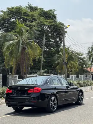 BMW 330i 2018 Black