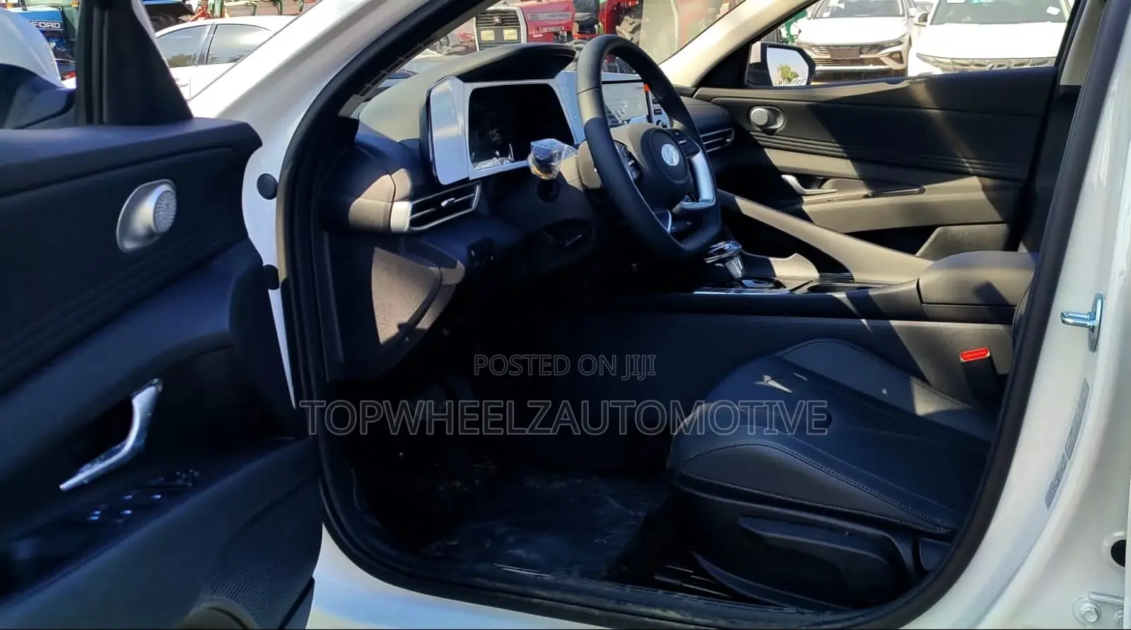 Hyundai Elantra 2025 White