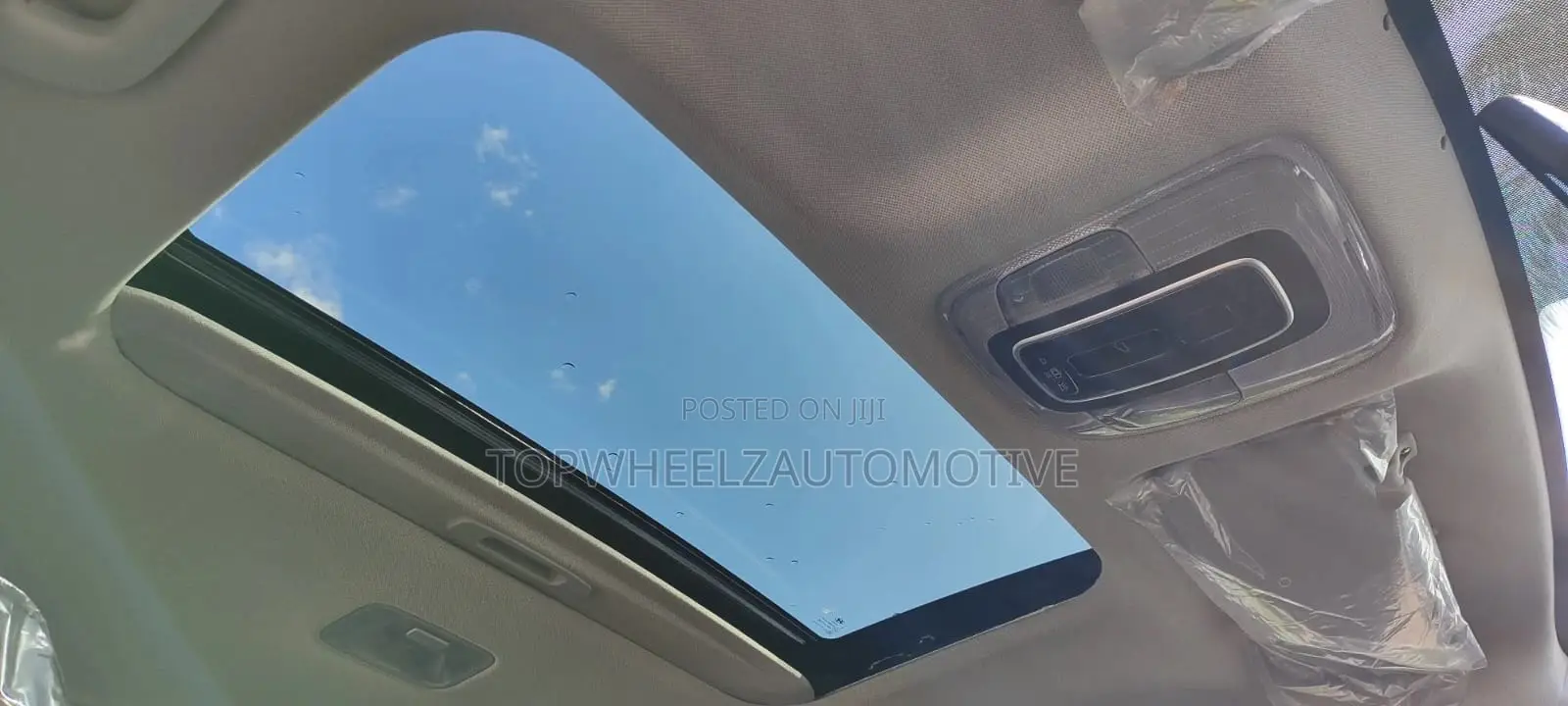 Hyundai Elantra 2025 White