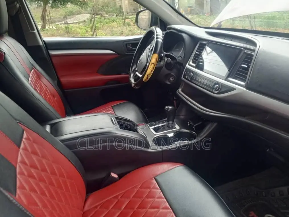 Toyota Highlander LE 4x2 (2.7L 4cyl 6A) 2016 Red
