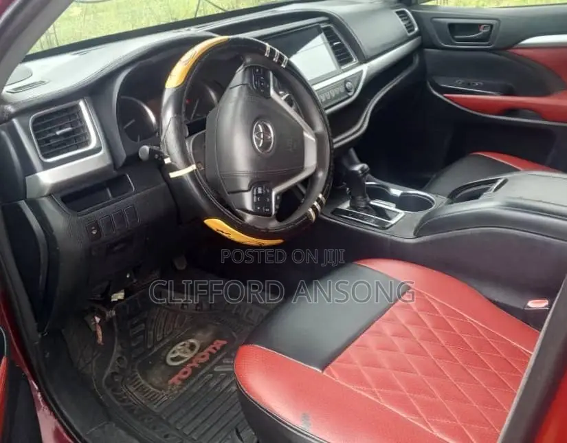 Toyota Highlander LE 4x2 (2.7L 4cyl 6A) 2016 Red