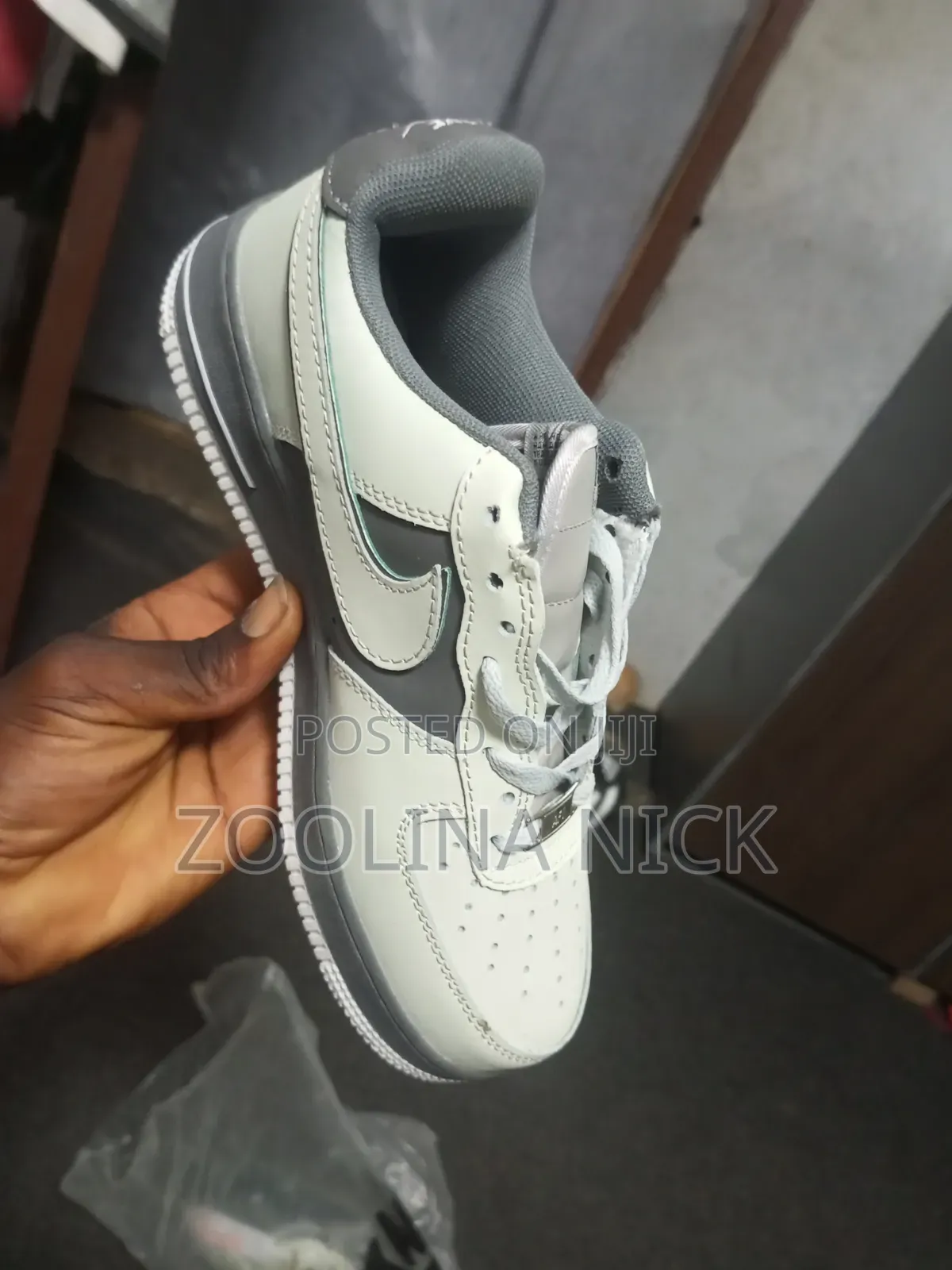Nike Air Force 1