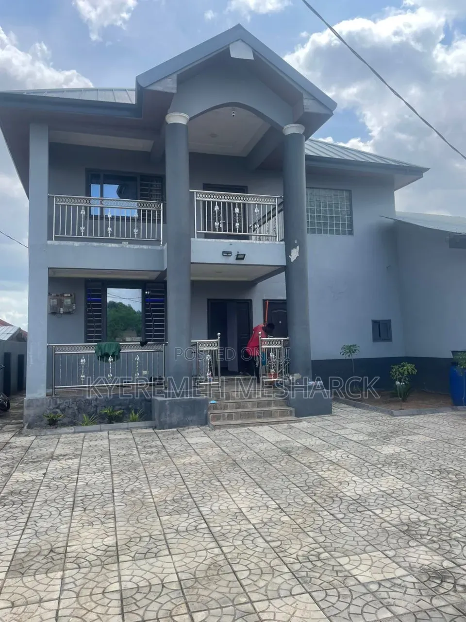 3bdrm Apartment in Amasaman Doblo for rent