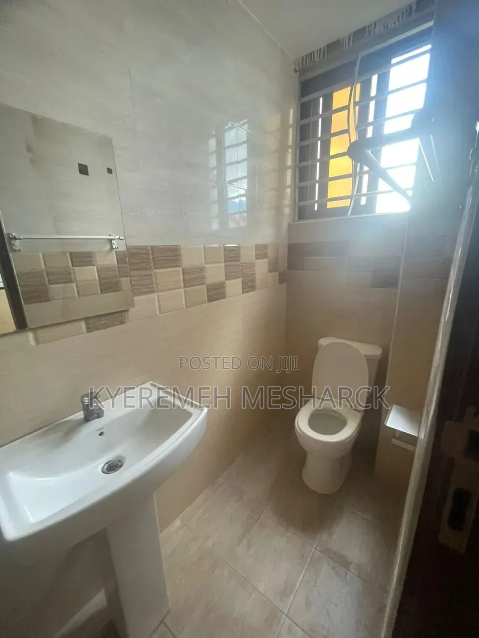 3bdrm Apartment in Amasaman Doblo for rent