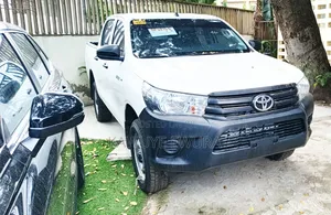 New Toyota Hilux 2025 White