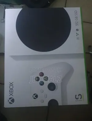 Neatly Used Xbox Series S 
512gb 
With All Accessories
