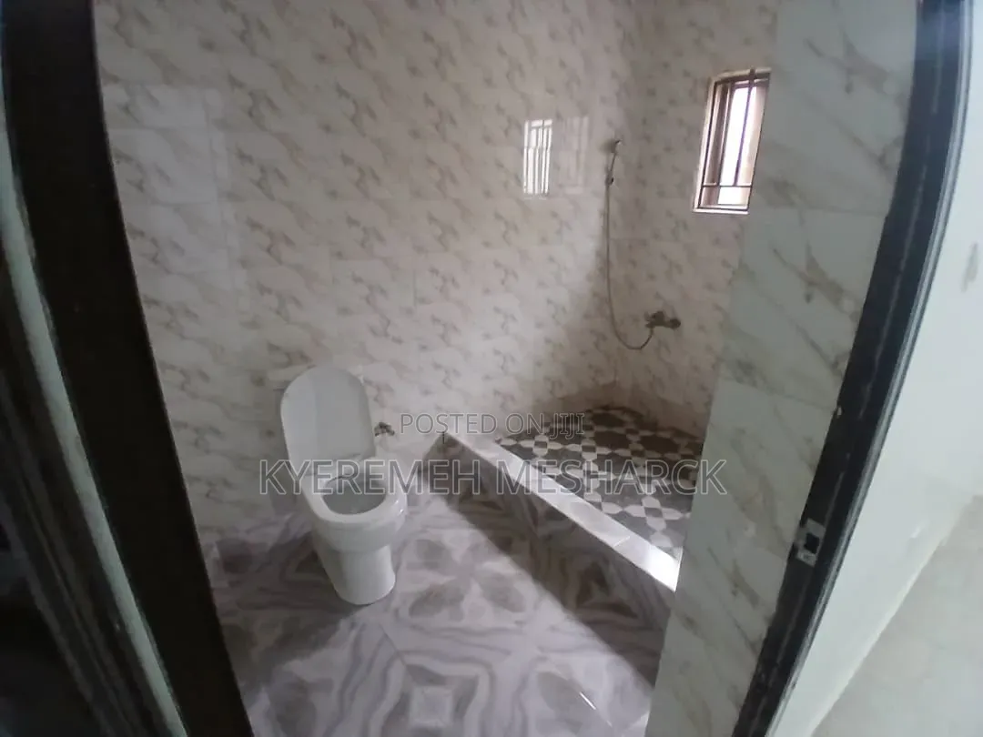3bdrm Apartment in Madina Libya 🇱🇾, Zongo Junction for rent