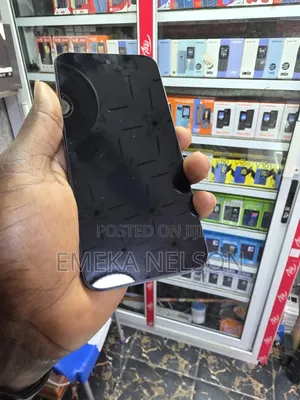 Infinix Hot 70 128 GB Black