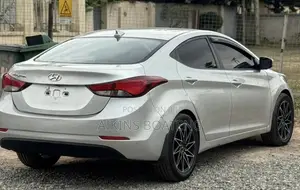 Hyundai Elantra 2015 Silver